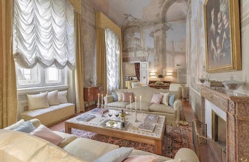 Oltrarno Apartment | Maggio Palace by VacaVilla