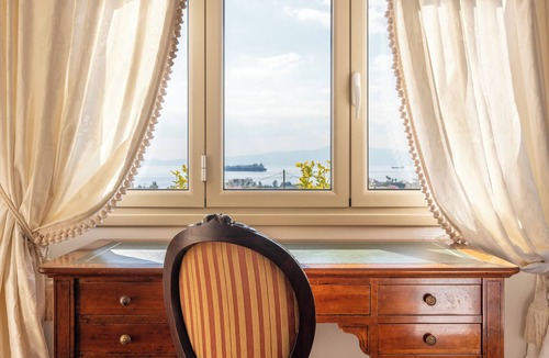 Diasella Villa | Magnolia Mansion with 5 bedrooms - private pool -BBQ - fitness room in Kalamata