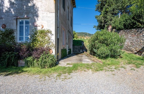 Lucca Villa | Maison De Jardin 94sqm – Romantic Suite with Private Jacuzzi