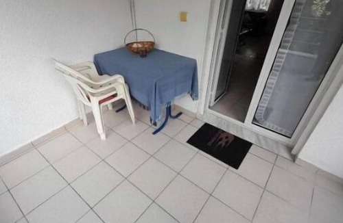Nea Potidaia Villa | Maisonette Basilissa w/4 balconies, sat tv/internet, BBQ, 3-8mins to beaches !