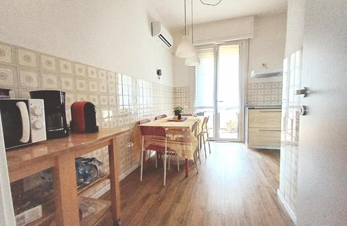 Peretola House | Mami Haus - La Casa di Mami with private parking in Florence