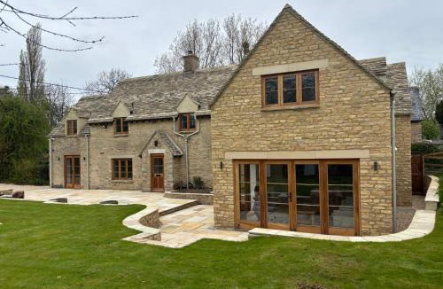 Black Bourton House | Manor Cottage