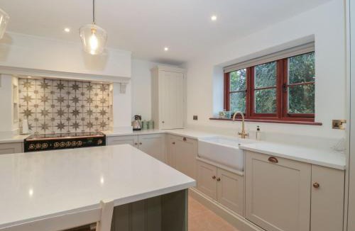 Black Bourton House | Manor Cottage