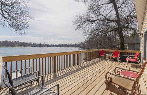 Paw Paw House | Maple Lake Cottage- pet friendly- boat dock