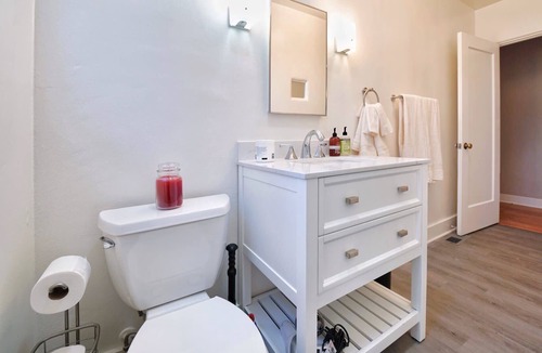 Newhall House | @ Marbella Lane - 6BR SFR | DTWN SJ | Laundry + P