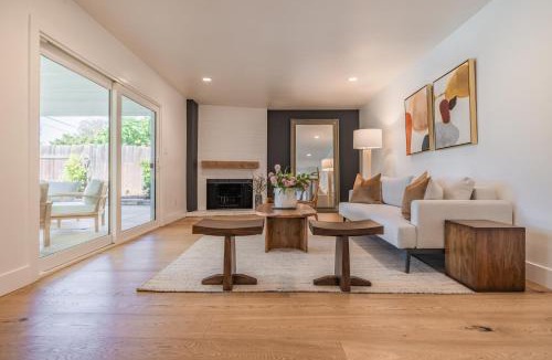 Fullerton House | #Marbella Lane - Cozy Modern Home with Relaxing Design & Pool