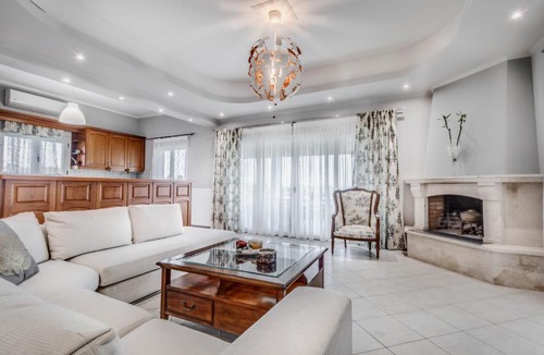 Parelia House | Marlene Countryside Villa