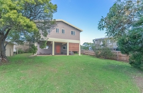Smiths Beach House | Marlin Street, 2 storey Beach House in Smiths Beach - 4 bedrooms