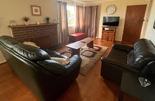 Marlo House | Marlo Beach House - A lovely two bedroom house located 150m away from the beach.