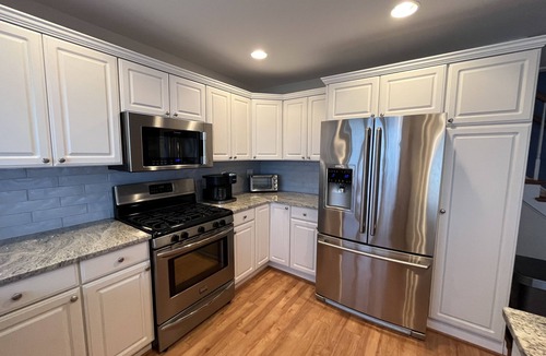 Pearl Beach Cottage | “MI” spacious, waterfront cottage in Algonac, MI