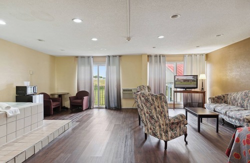 Toledo Hotel | Miami Suites Hotel