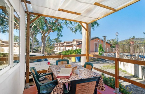 Albenga House | Mobile Home "New Generation La Pineta 7" with Shared Pool, Wi-Fi and Air Conditioning