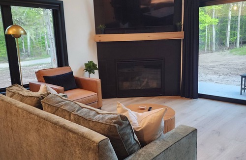 Gills Rock Cottage | Modern 2-Bedroom Cottage Nestled Away in Northern Door County