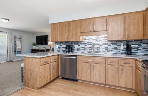 Lake Orion House | Modern 2nd Floor Duplex w/Fenced Yard, Central to Shopping, Dining & GM Orion