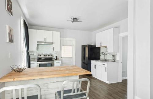 Mexicantown - Southwest Detroit House | Modern 3BR Home in Southwest Detroit