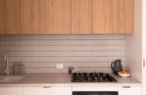 Cheltenham Apartment | Modern apartment with Park views in Cheltenham