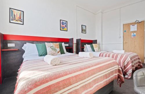 Dudley Apartment | Modern Self-Contained Studio in Dudley Sleeps 2