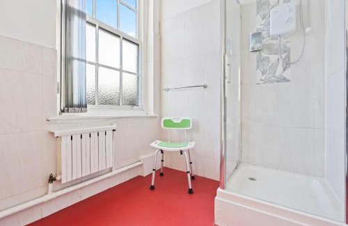 Dudley Apartment | Modern Self-Contained Studio in Dudley Sleeps 2