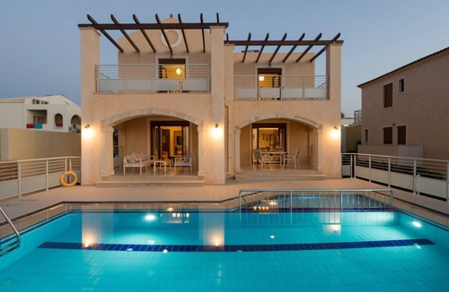 Rethymno Villa | Modern Villa with Private Pool and Amazing Sea Views and just 100 meters to the Beach !