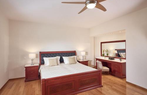 Akrotiri Villa | Mont Bleu Luxury Villa