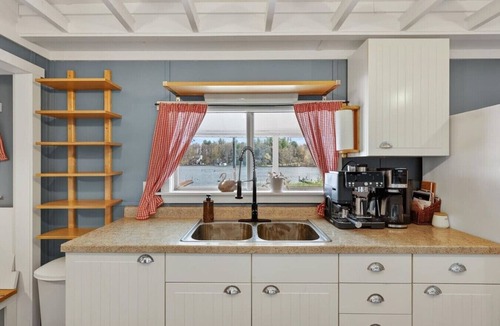 Six Lakes House | Moons Place at Lake Montcalm