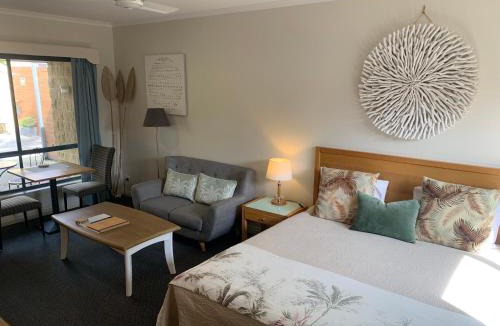 Inverloch Hotel | Motel On A'Beckett