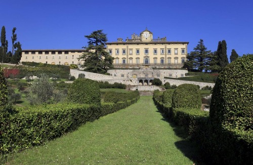San Donato in Collina Villa | My Exclusive Italy - Classic Suite in a Luxury Wine Estate