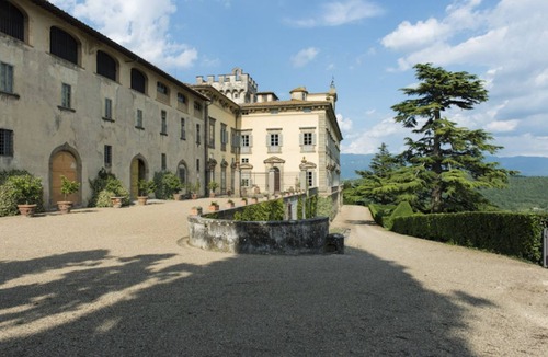 San Donato in Collina Villa | My Exclusive Italy - Exclusive Suite with view in a Luxury Wine Estate