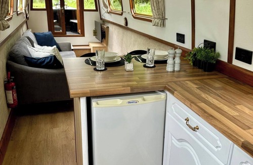 City Centre Cabin | Narrowboat Stern - Stratford - Stay6 - PetFriendly