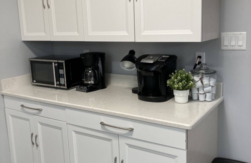 Michigan City House | National Park Nature Retreat access to train to Chicago and 2 close to Beach