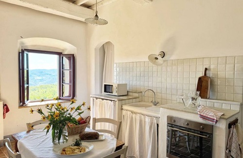 San Pietro in Bossolo Villa | Near Chianti Classico Wine Production