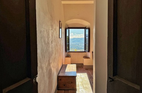 San Pietro in Bossolo Villa | Near Chianti Classico Wine Production