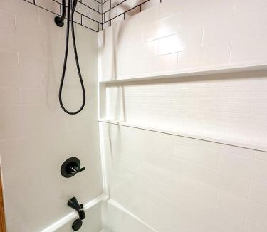 Greenbush House | New renovated bathroom & new roof - Lake Huron 2