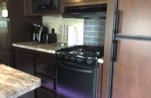 Baraga House | New travel trailer 5 steps from waters edge on Lake Superior!