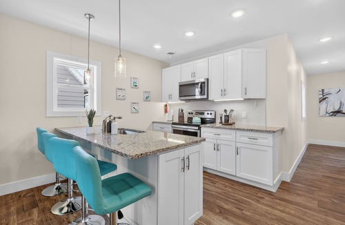 Michigan City House | Newly Renovated/Dog Friendly/Sleeps 6
