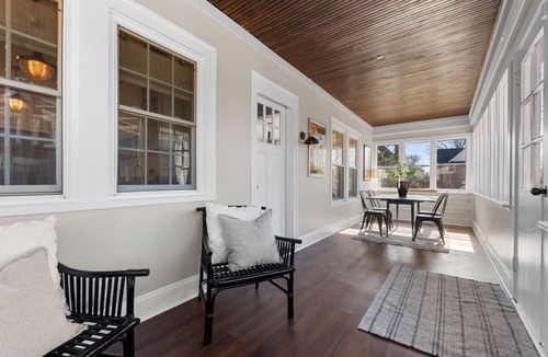 Michigan City House | Newly Updated Designer 5 Bd/2 Ba home in the heart of Michigan City - Sleeps 12
