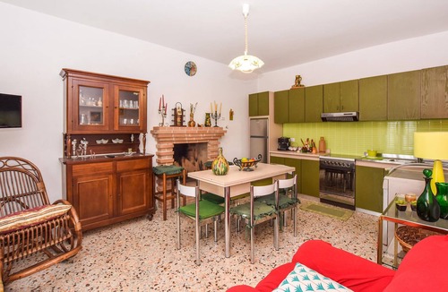 Ficulle House | Nice cottage on the hillside with pool and beautiful view.