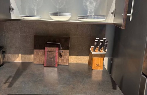 Southeast Calgary Condo | Nicely furnished one bedroom Condo Suite