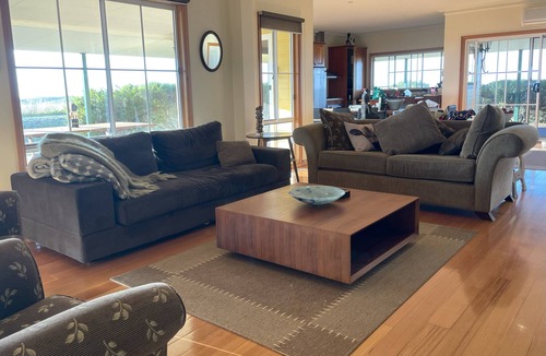 Woolamai House | Nirvana House Farm Stay in Woolamai with incredible 360 degree views