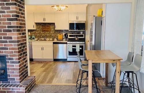 Town of Pines House | No Cleaning Fee! Cozy Cottage in Dunes National Park, Beverly Shores Indiana.