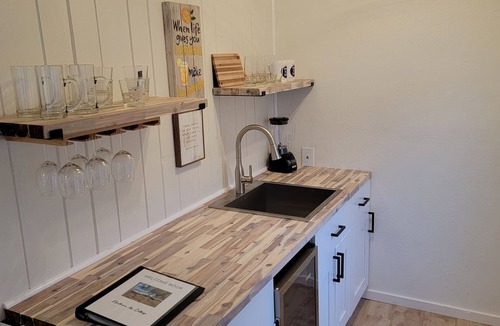 Oscoda Cottage | Northern Air - Cozy Cottage on beautiful Lake Huron in Oscoda, MI