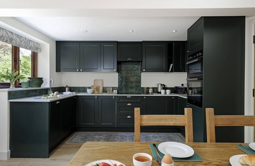 Wickhamford Cottage | Norton Subedge Barn - a mkt - marketing that sleeps 6 guests in 3 bedrooms