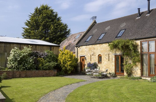 Wickhamford Cottage | Norton Subedge Barn - a mkt - marketing that sleeps 6 guests in 3 bedrooms