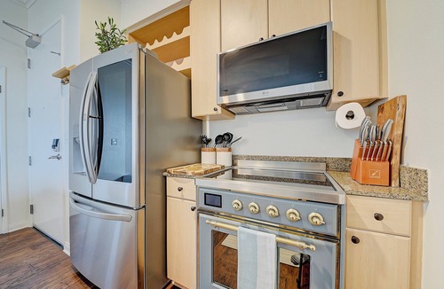 Waterfront Condo | Ocean View Oasis next to Convention Center and Beach with Free Parking
