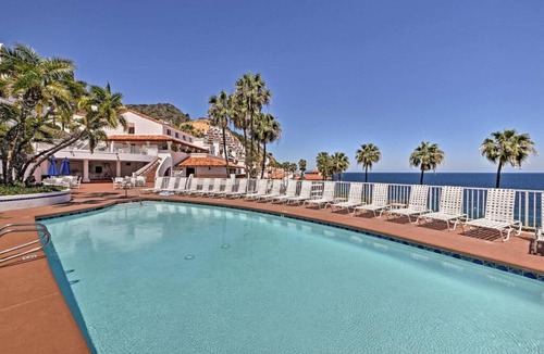 Avalon House | Oceanfront Villa with breathtaking views
