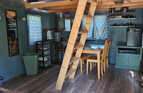 Moorestown Cabin | Off Grid cabin retreat in Falmouth/Merritt perfect for relaxing getaway