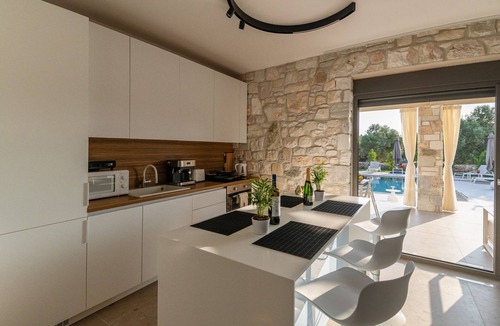 Kassandra Villa | Olive Residence