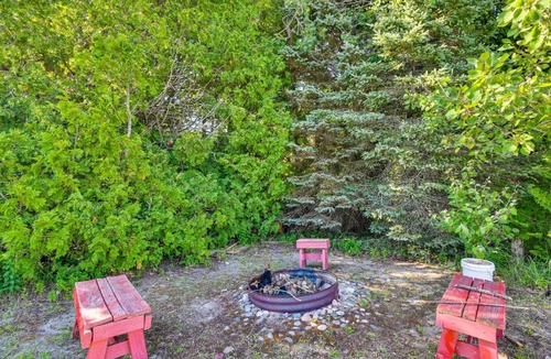 Harrisville House | On-Site Trails & Private Beach! Lake Huron Retreat