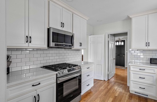 Ottawa Hills House | Ottawa Hills 3bd w Chef's Kitchen, King bd, N64