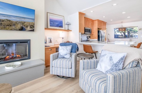 Pajaro Dunes Condo | Pajaro Dunes Resort: Top Floor 2 Bedroom Condo with Great Ocean Views!